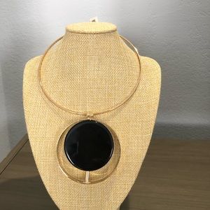 Reversible black / white necklace